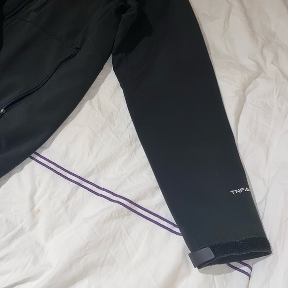 The North Face Jacket - Picture 3 of 8